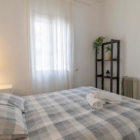 Apartamentos Los Remedios セビリア エクステリア 写真