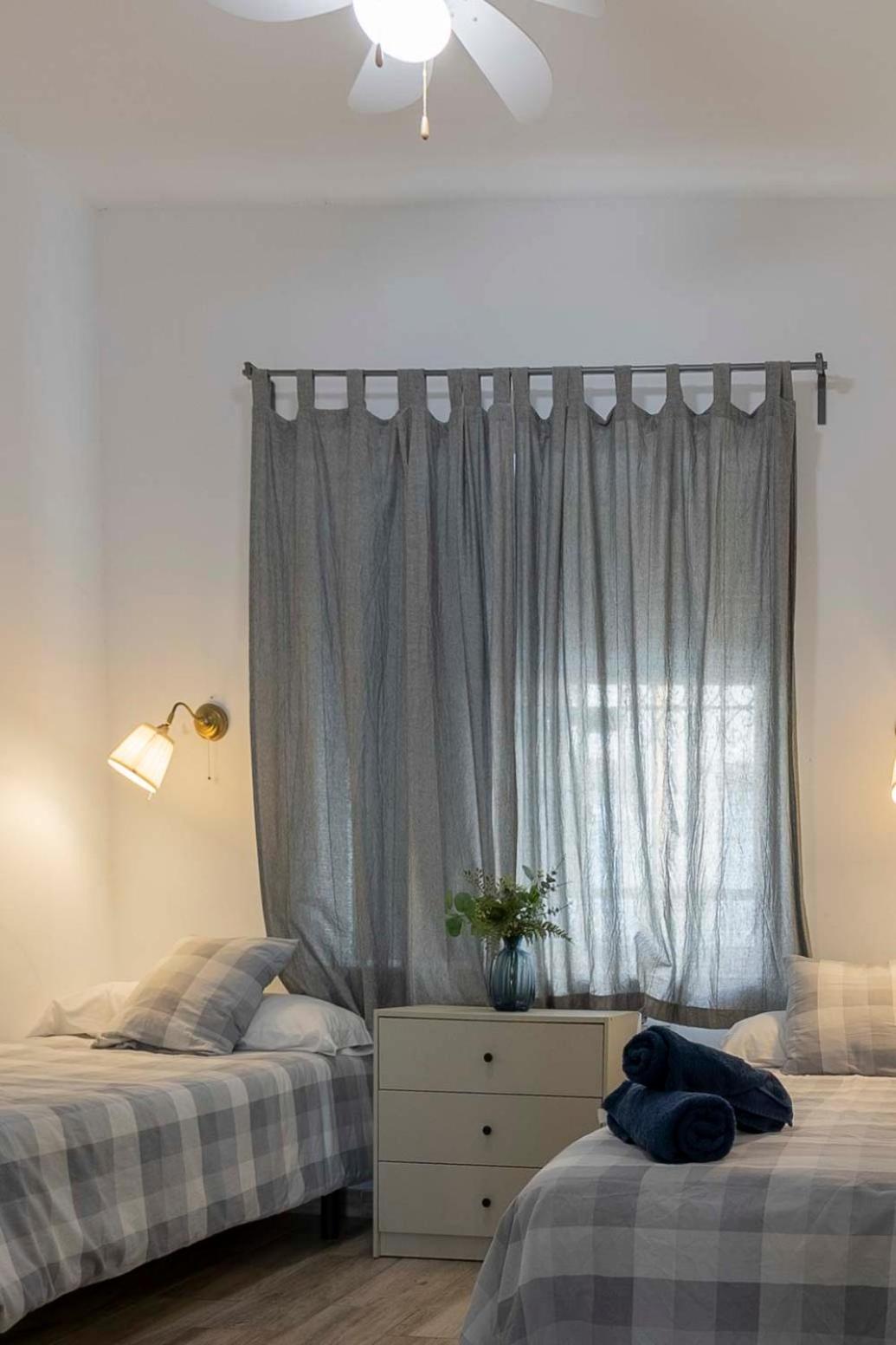 Apartamentos Los Remedios セビリア エクステリア 写真